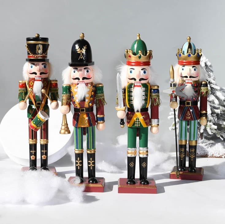 Luxury gift nutcracker wooden wooden soldier toy