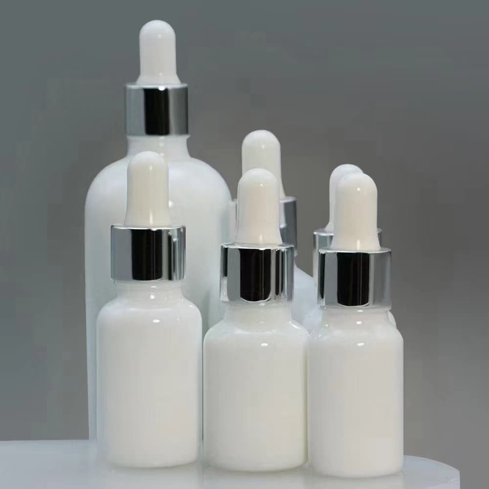 Glass dropper bottle