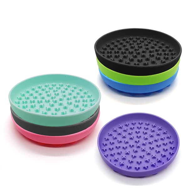 Lick bowl